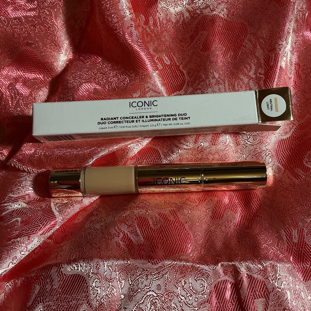 ICONIC London Radiant Concealer and brighting Duo natural light - Picture 8 of 12